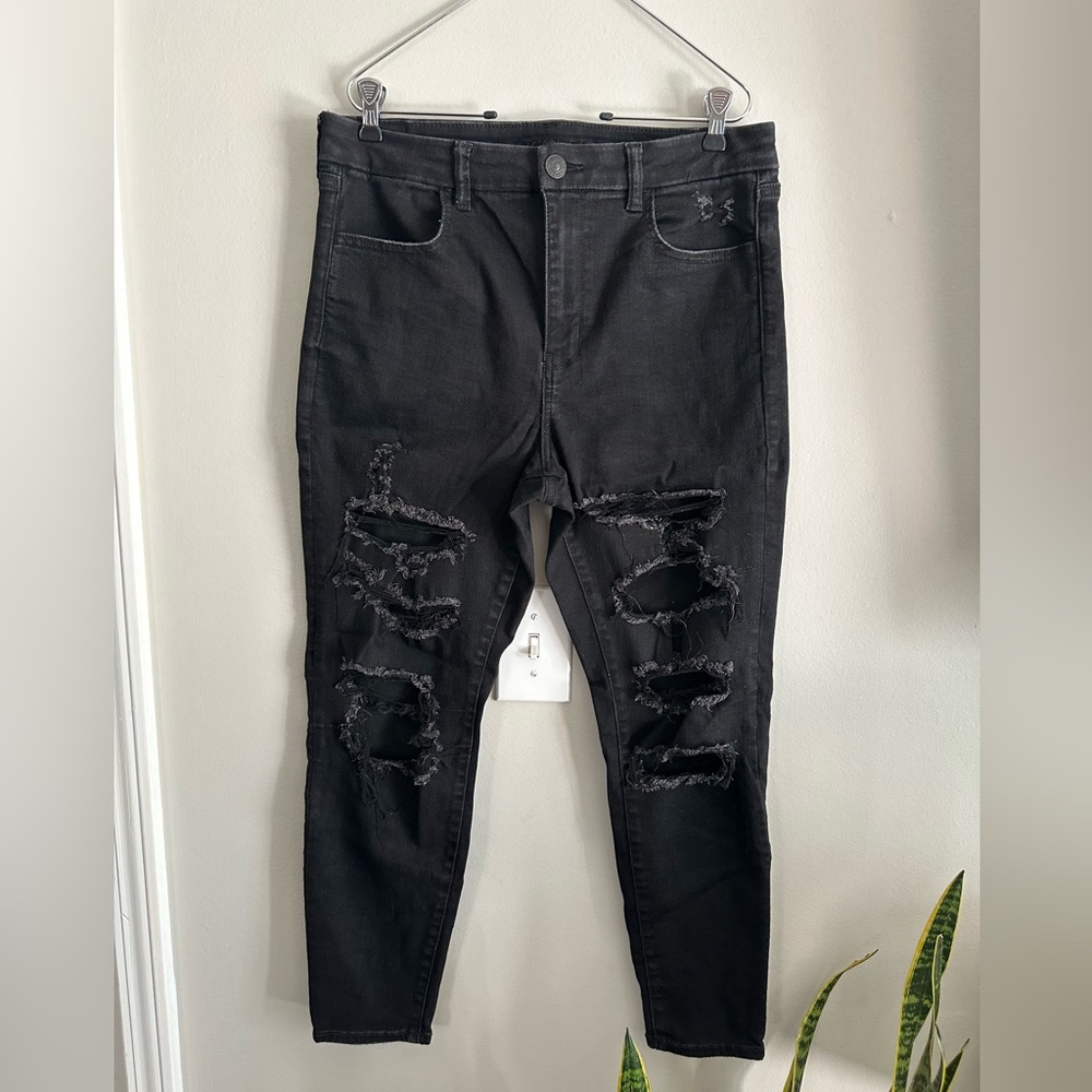 Black American Eagle Stretchy Ripped and Distressed High Rise Jeans Size 14